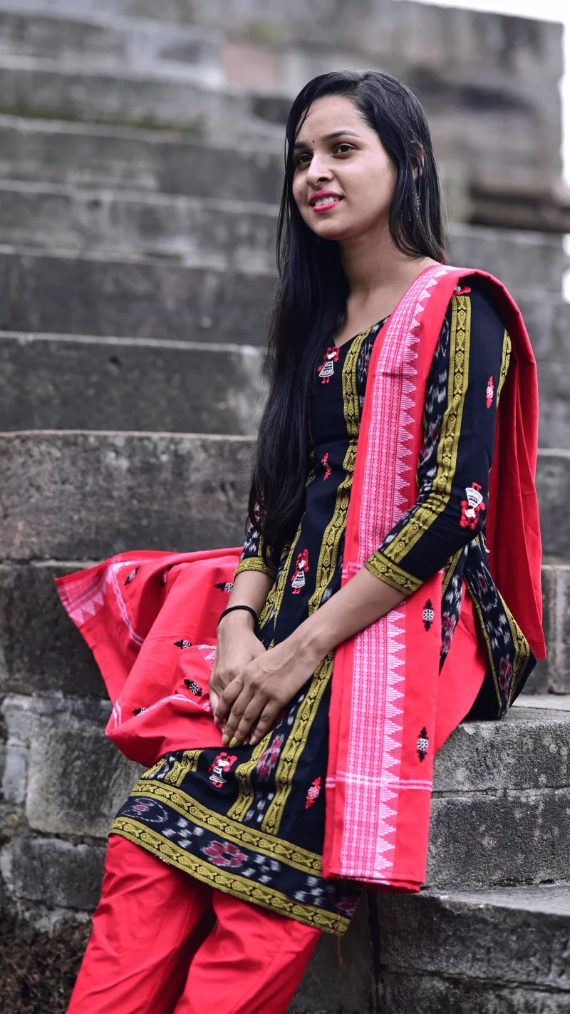 STICHED-Sambalpuri Indian salwar kameez with a dupatta